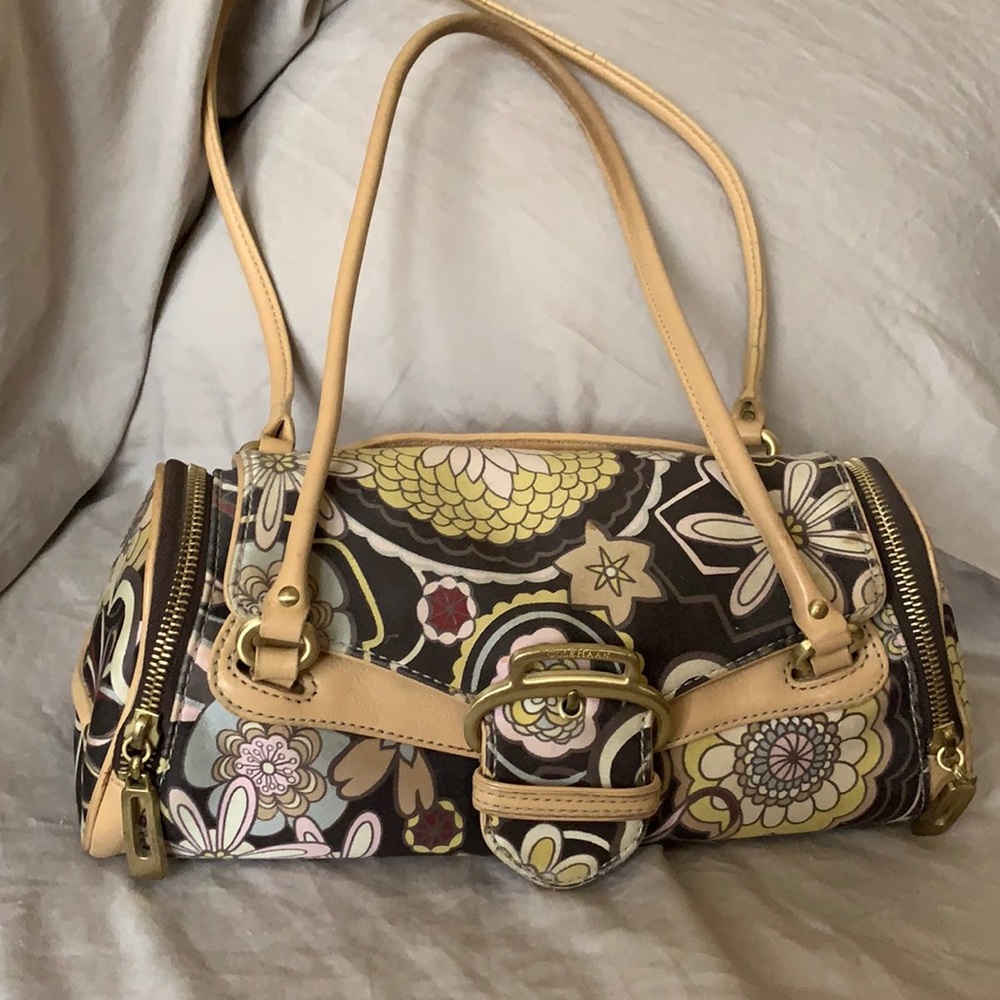 Vintage Cole Haan roll shoulder bag
